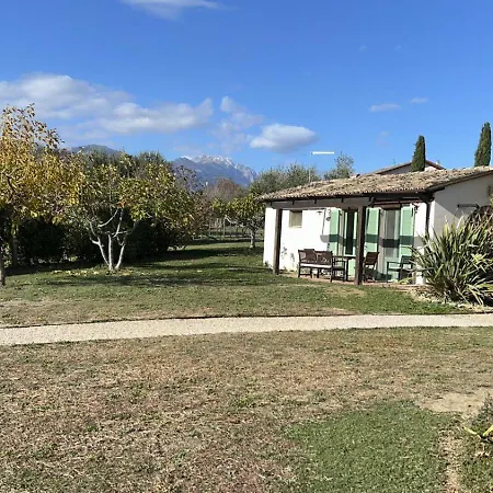 Charming 3-bedroom In Abruzzo With Wifi And Ac Villa