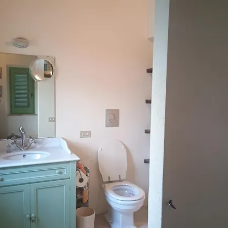 Вилла Charming 3-bedroom In Abruzzo With Wifi And Ac *